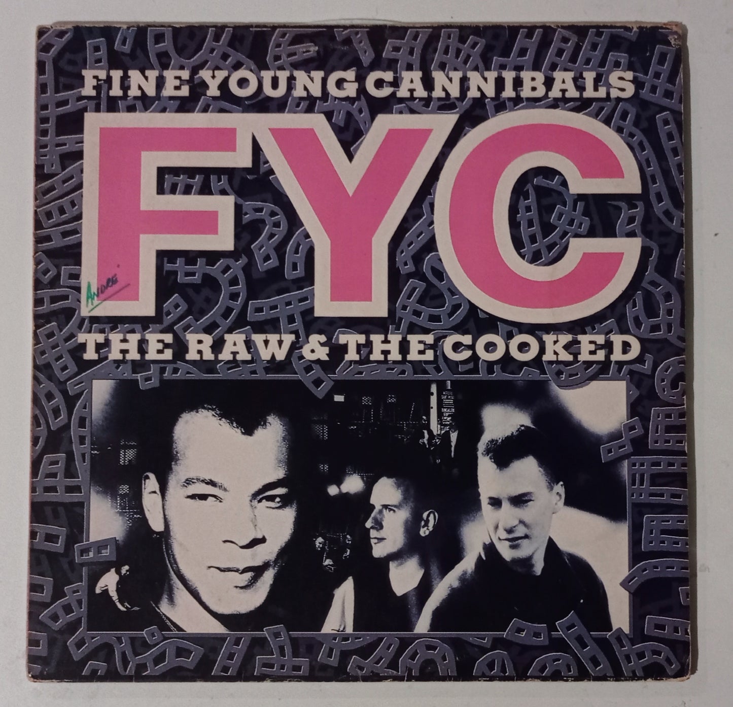 Fine Young Cannibals - he Raw & The Cooked (LP Nacional - Usado)