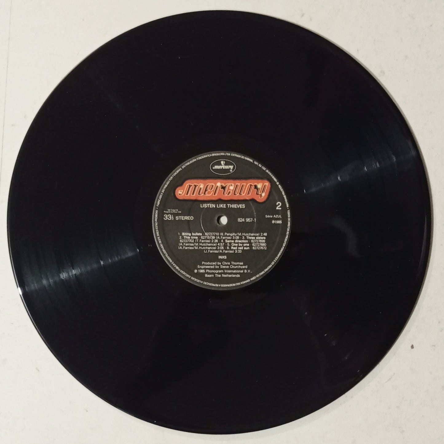 INXS - Listen Like Thieves (LP - Nacional - USADO)