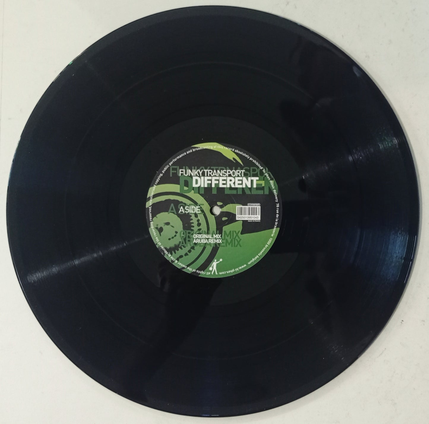 Funky Transport - Different (Vynil 12" - Importado Bélgica - USADO)