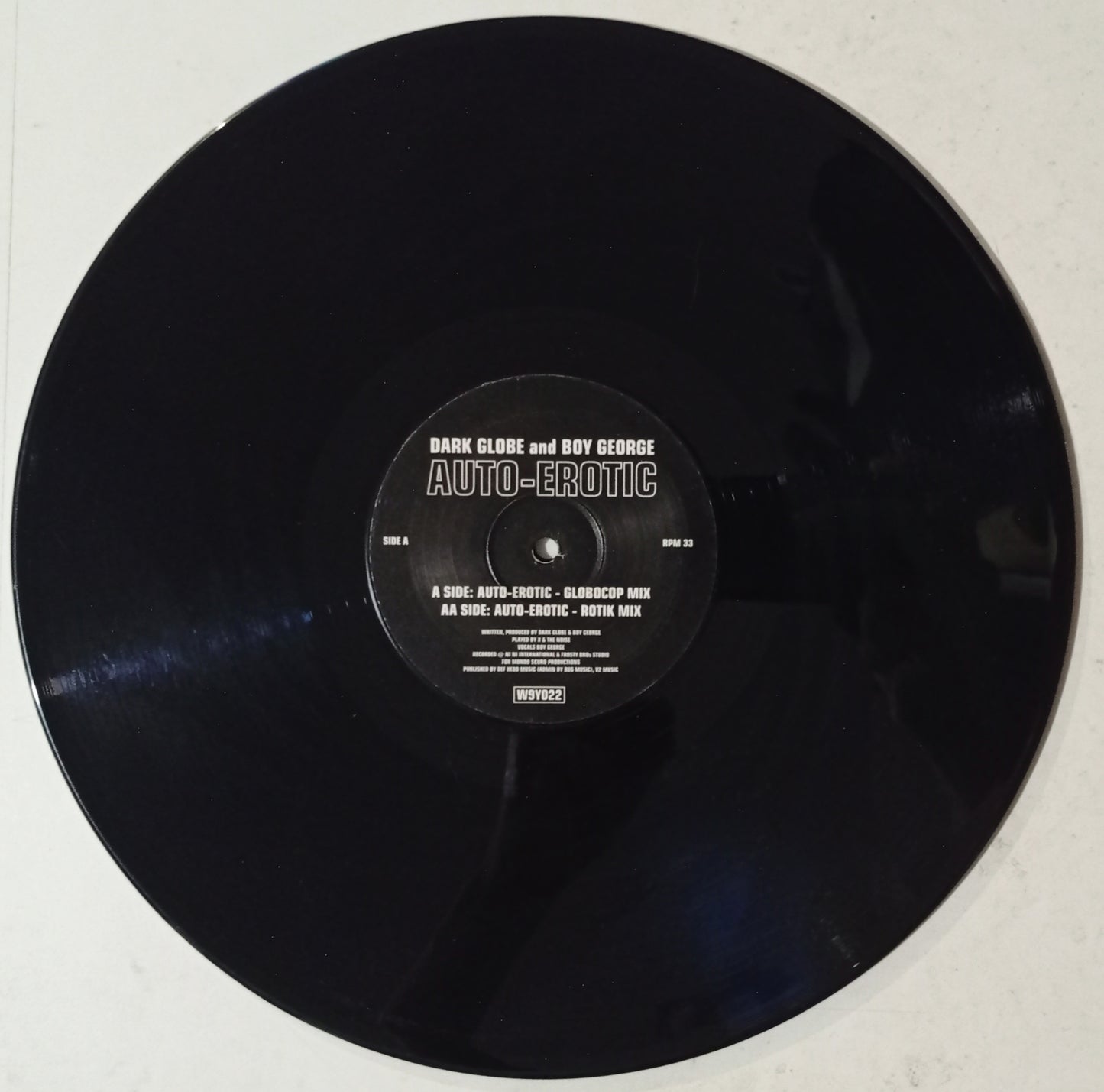 Dark Globe and Boy George (Vynil 12" - Importado Inglaterra - USADO)