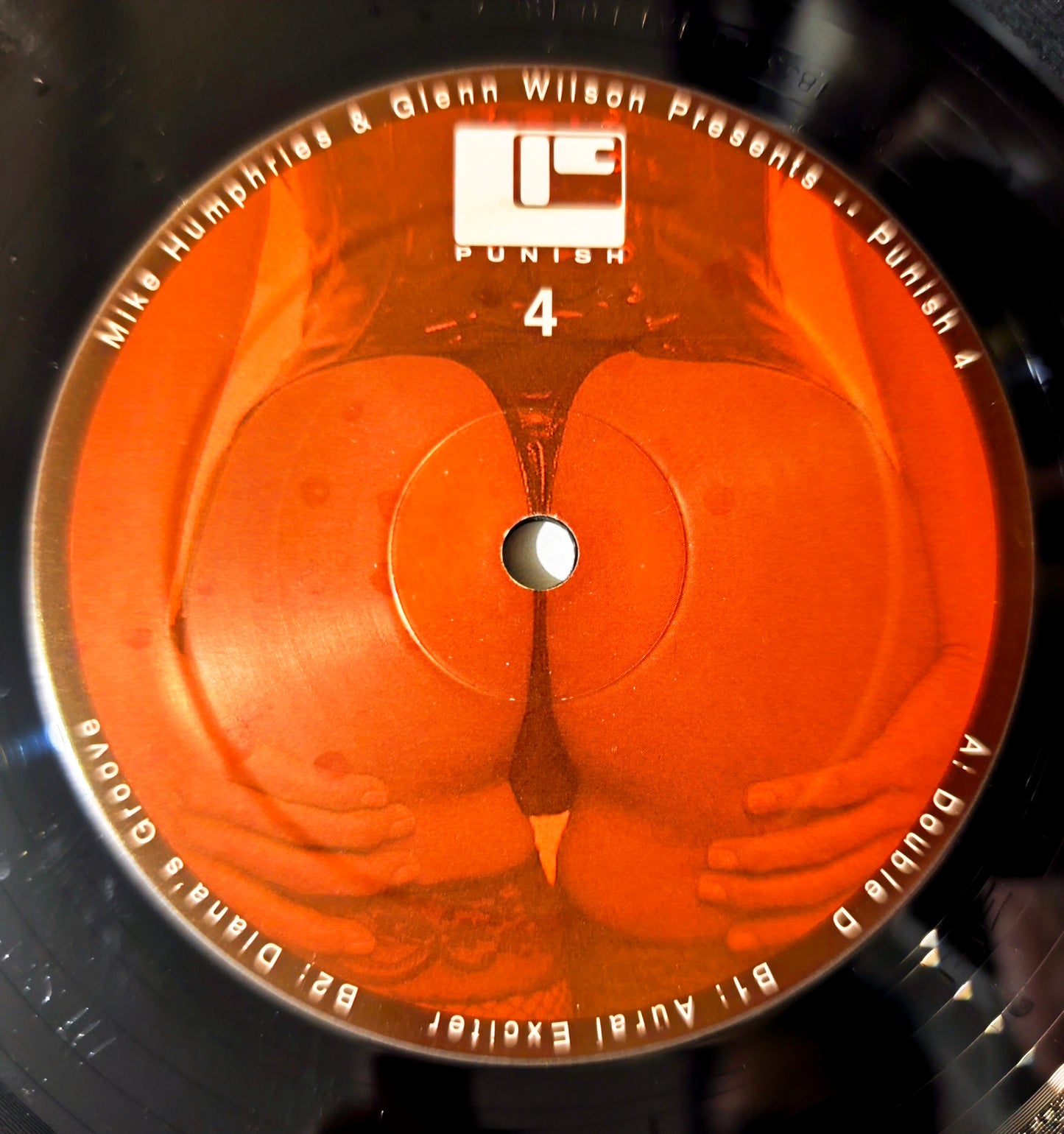 Mike Humphries & Glenn Wilson - Punish 4 (Vynil 12" - Importado Inglaterra - USADO)