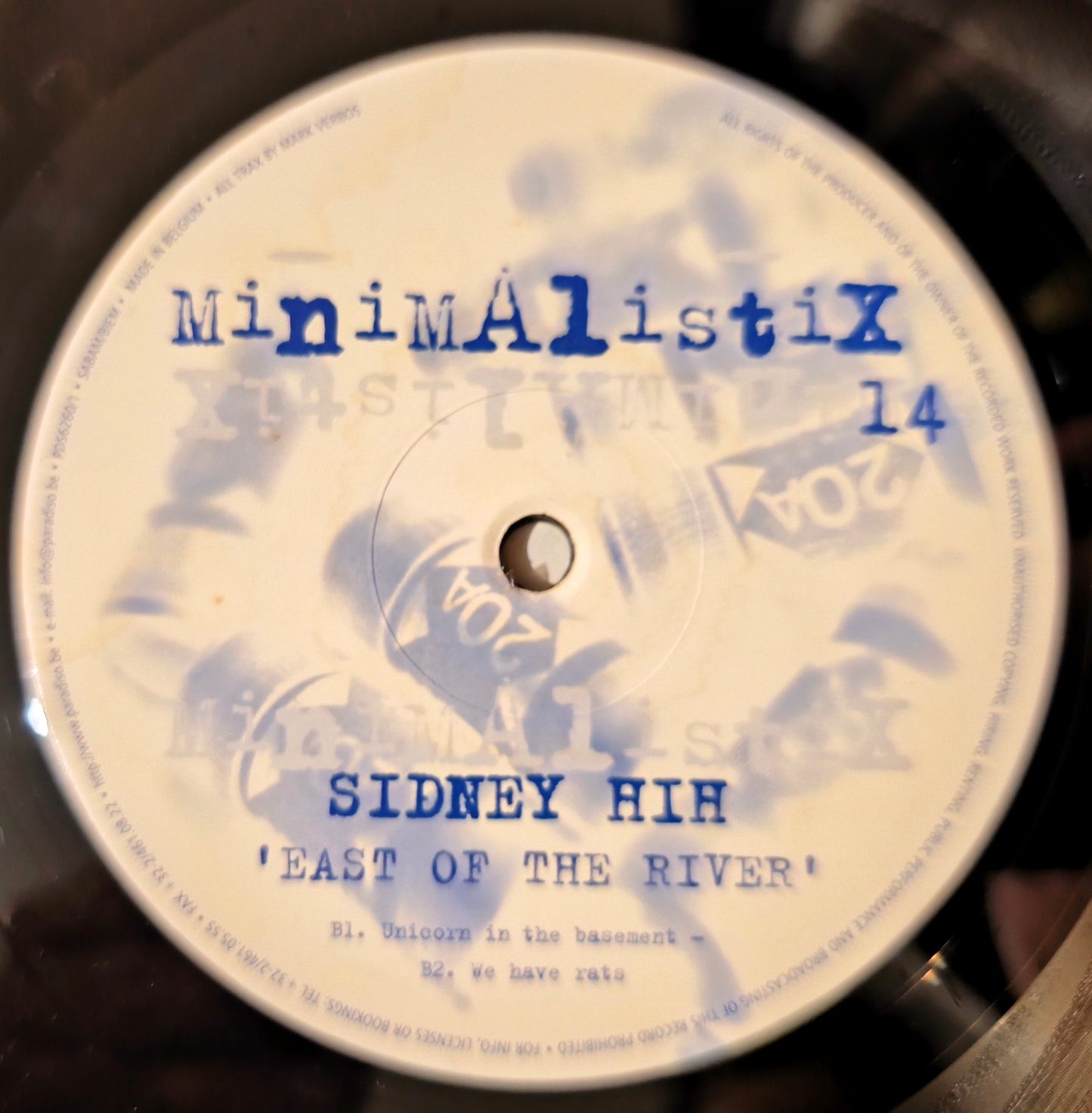 Sidney Hih - East Of The River (Vynil 12" - Importado Bélgica - USADO)